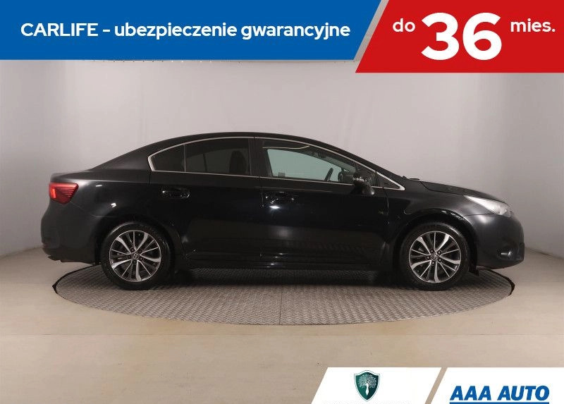 Toyota Avensis cena 53000 przebieg: 153845, rok produkcji 2015 z Zgierz małe 352